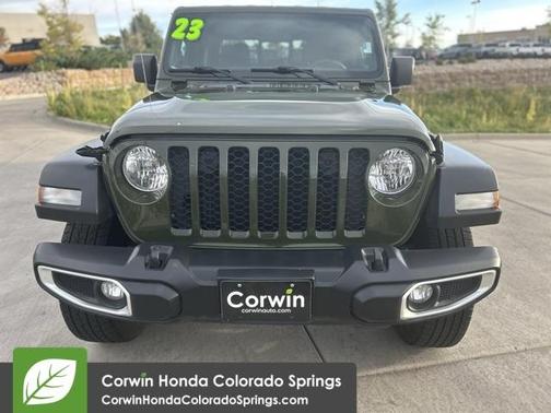 2023 Jeep Gladiator Sport
