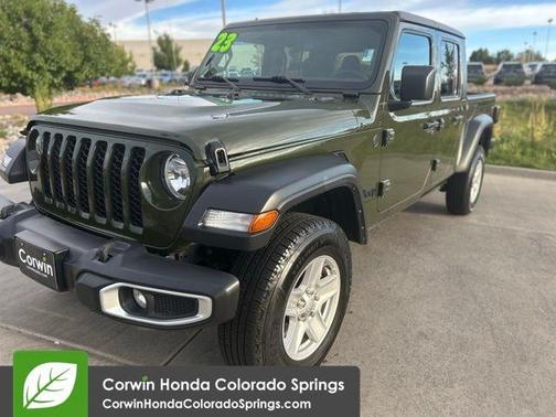 2023 Jeep Gladiator Sport