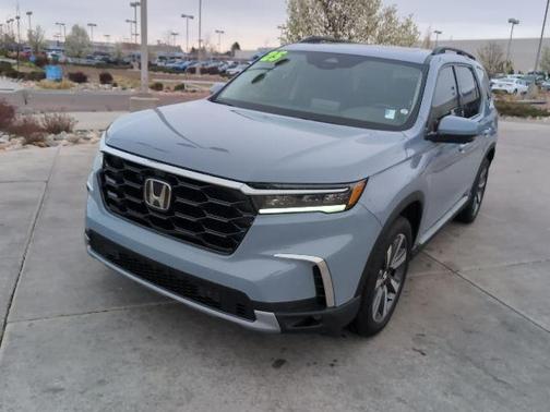 Sonic Gray Pearl 2025 Honda Pilot Elite