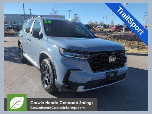 Sonic Gray Pearl 2025 Honda Pilot TrailSport