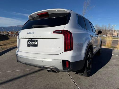 2024 Kia Telluride S