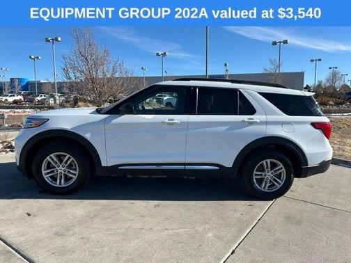 2024 Ford Explorer XLT