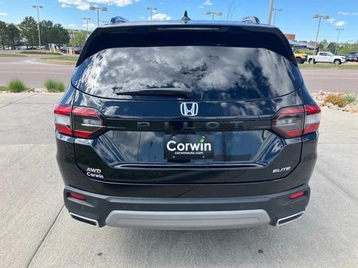 2025 Honda Pilot Elite