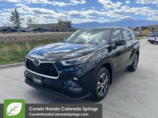 2024 Toyota Highlander XLE