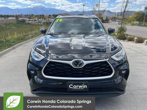 2024 Toyota Highlander XLE