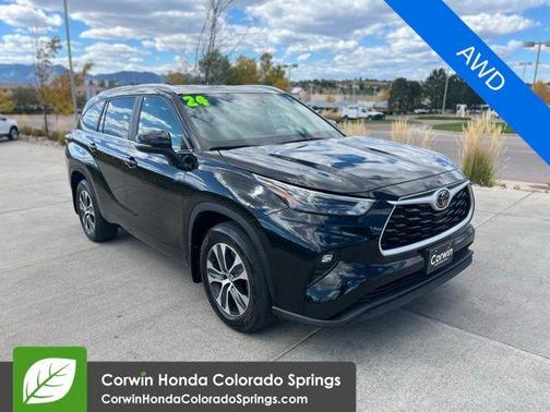 2024 Toyota Highlander XLE