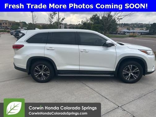 2019 Toyota Highlander LE