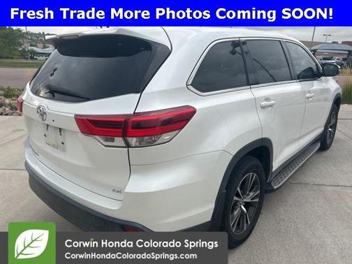 2019 Toyota Highlander LE