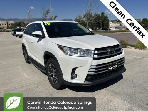 2019 Toyota Highlander LE
