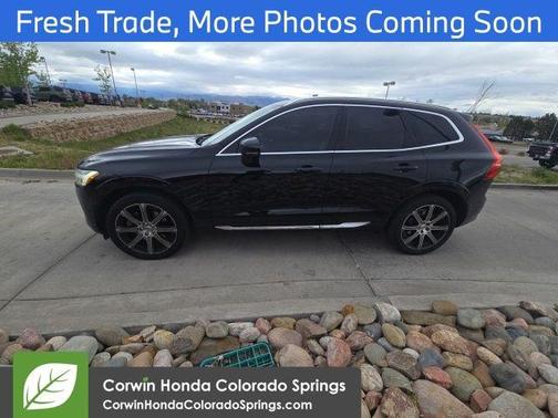 Onyx Black Metallic 2019 Volvo XC60 T6 Inscription