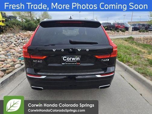 Onyx Black Metallic 2019 Volvo XC60 T6 Inscription