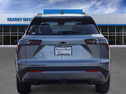Sterling Gray Metallic 2027 Chevrolet Equinox 1LT