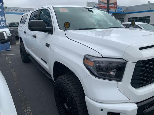 Super White 2021 Toyota Tundra SR5
