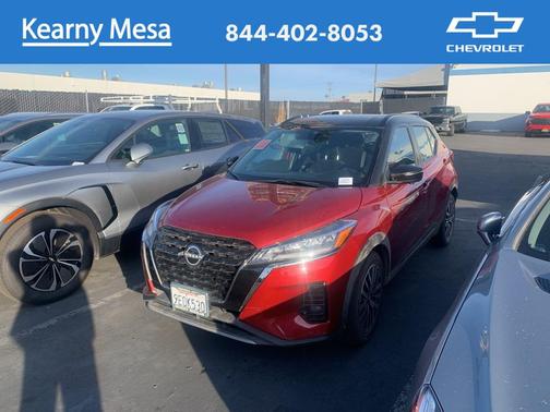 2023 Nissan Kicks SR