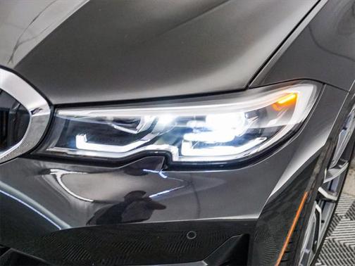 2021 BMW 330 i