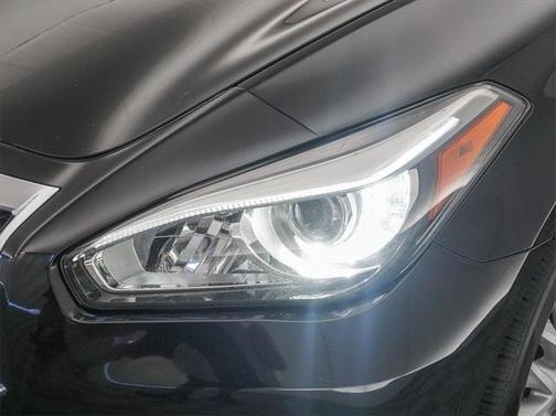 2015 INFINITI Q70L 3.7