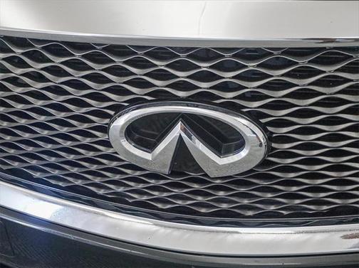 2015 INFINITI Q70L 3.7