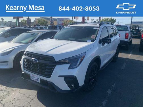 Crystal White Pearl 2023 Subaru Ascent Onyx Edition Limited 7-Passenger