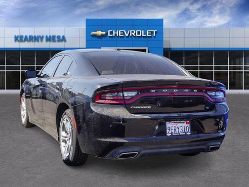 Pitch Black Clearcoat 2020 Dodge Charger SXT