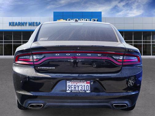 Pitch Black Clearcoat 2020 Dodge Charger SXT