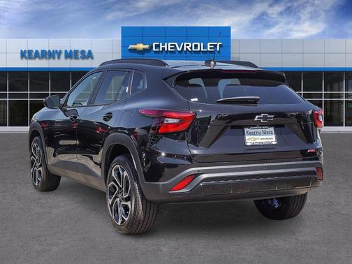 Mosaic Black Metallic 2026 Chevrolet Trax 2RS