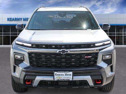 Sterling Gray Metallic 2026 Chevrolet Traverse Z71