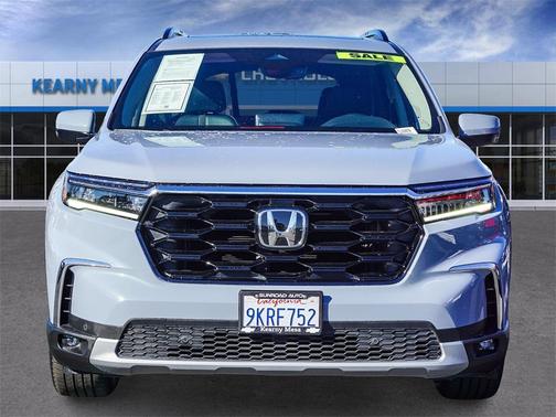 2024 Honda Pilot Touring 8-Passenger