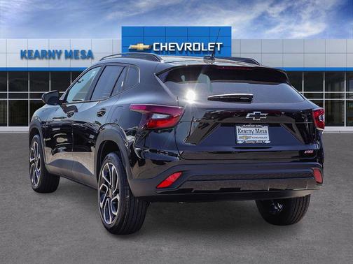 Mosaic Black Metallic 2026 Chevrolet Trax 2RS