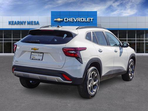 Summit White 2026 Chevrolet Trax LT