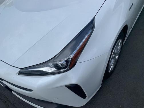 2021 Toyota Prius LE