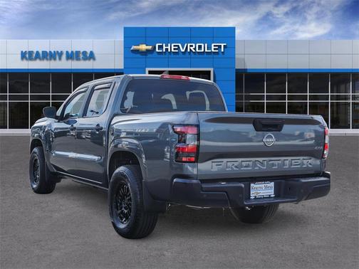 2023 Nissan Frontier S