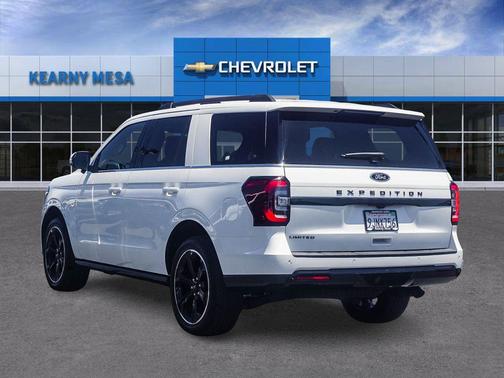 White Metallic 2022 Ford Expedition Limited