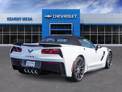 Arctic White 2018 Chevrolet Corvette Grand Sport