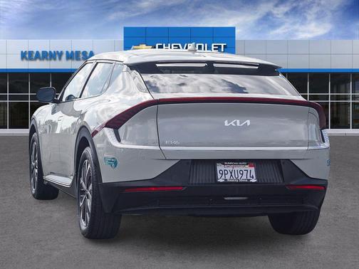 Glacier 2024 Kia EV6 Light