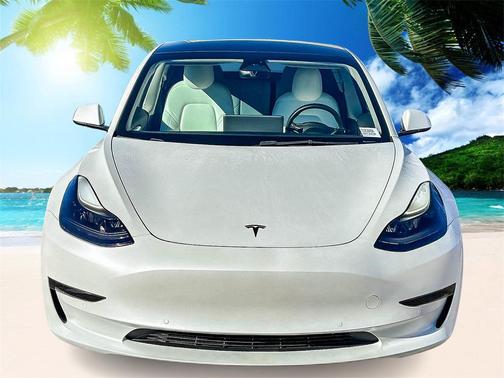 2022 Tesla Model 3 Standard Range