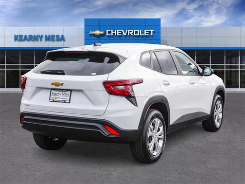 2026 Chevrolet Trax LS