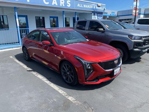 2025 Cadillac CT5 Sport