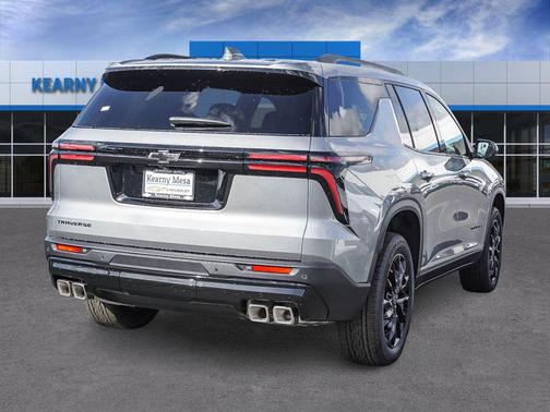 Sterling Gray Metallic 2026 Chevrolet Traverse LT