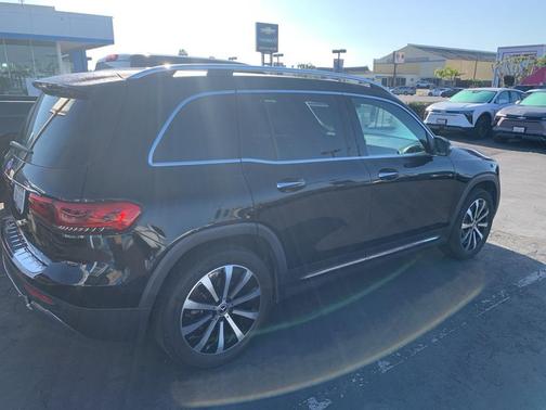 2022 Mercedes-Benz GLB 250 Base