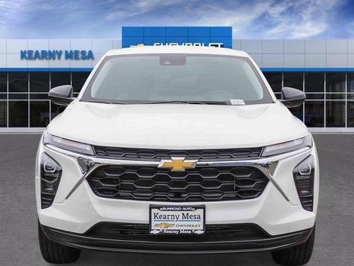 Summit White 2026 Chevrolet Trax LS