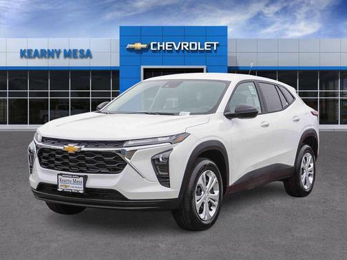 Summit White 2026 Chevrolet Trax LS