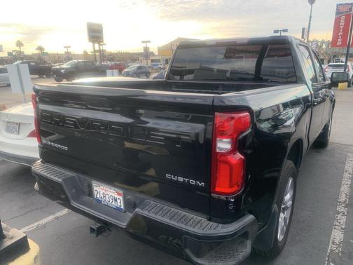 2022 Chevrolet Silverado 1500 Custom