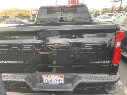 2022 Chevrolet Silverado 1500 Custom