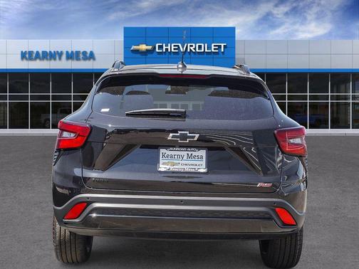 Mosaic Black Metallic 2026 Chevrolet Trax 2RS