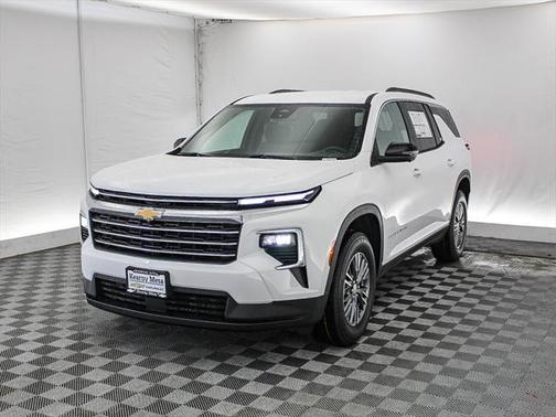 2025 Chevrolet Traverse LT