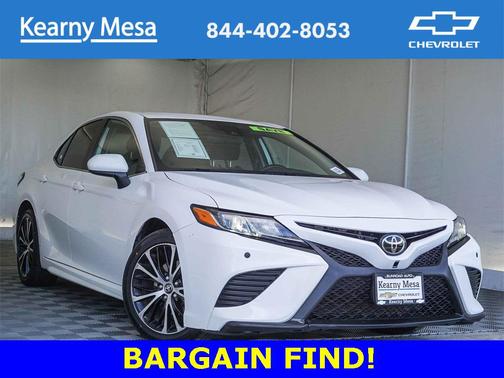 2020 Toyota Camry SE