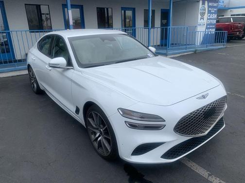 White 2025 Genesis G70 2.5T