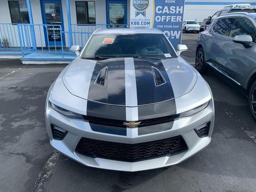 Silver Ice Metallic 2017 Chevrolet Camaro 2SS