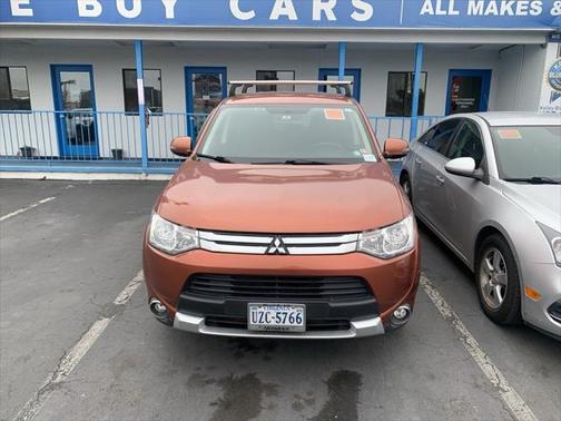 2015 Mitsubishi Outlander SE