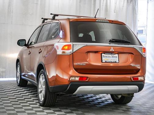 2015 Mitsubishi Outlander SE
